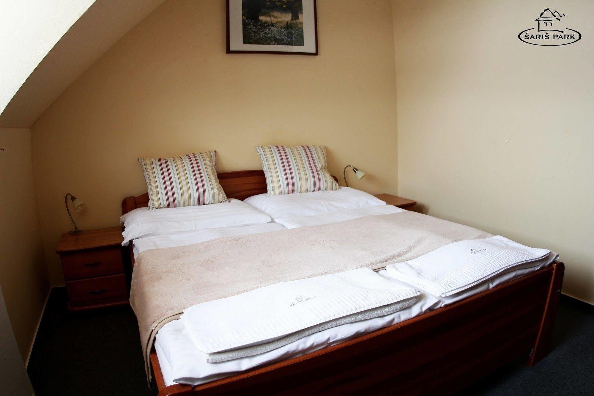 Wellness Pension & Salas Saris Park Presov Ngoại thất bức ảnh